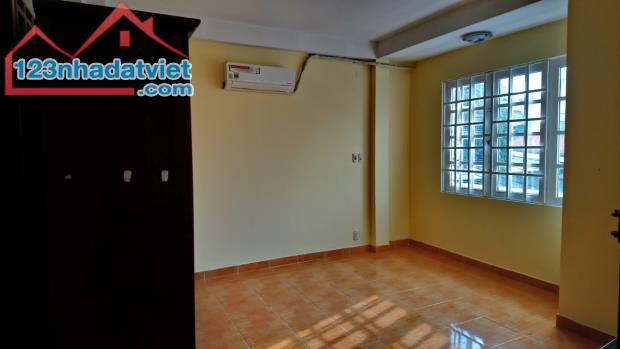 Bán nhà 2 mặt tiền 4 tầng Quận 11 giá sập sàn 6.55 tỉ - 2