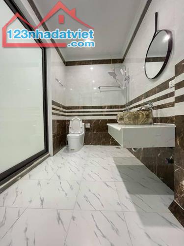 BÁN NHÀ THÁI THINH ĐẸP, MẶT THOÁNG 5 TẦNG GIÁ 9TỶ - 2