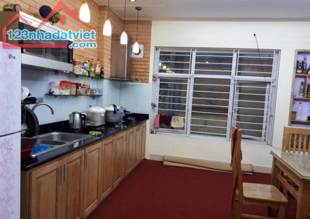 Bán nhà hồ 3 mẫu 50m  x 5 tầng nhà đẹp thông thoáng giá 5 tỷ - 3