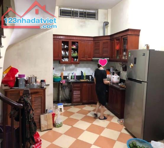 Bán nhà Khương Đình, 48m x 4T, MT4,5m, 5  tỷ, ngõ rộng - 4