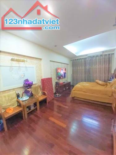 Mặt Ngõ ô tô KD đẹp nhất phố Thái Hà, 7 tầng thang máy, 16 tỷ. LH 0349157982.