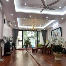 Bán nhà phố Thành Công, Ba Đình nhà lô góc mới đẹp 50m2 x 5 tầng giá 6,65 tỷ