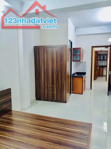 Bán nhà phố Ngụy Như Kon Tum, 56 m2, ô tô đỗ, 4 tầng, phố kinh doanh.