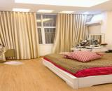 Bán nhà phố  Thanh Nhàn, 45 m2, ô tô qua lại, mặt tiền 4.6 m, phố kinh doanh, giá 15 tỷ.