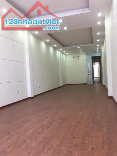 Nhà bán Phố cổ Tông Đản 90 m2, 6 tầng, MT 6 m, kinh doanh cao cấp, hội sở các Ngân Hàng.