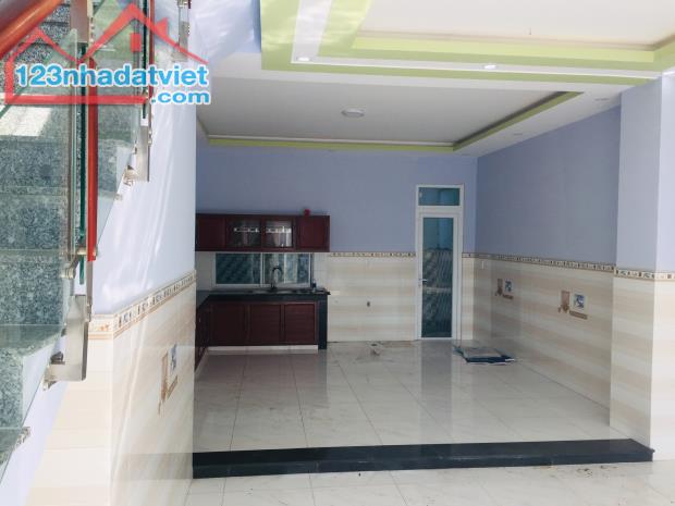 Cho thuê nhà Phúc An 3PN, nhà mới 100%, hỗ trợ thanh toán điện nước 100% miễn phí - 3