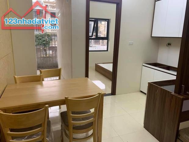 Bán căn hộ chung cư 379 TH Complex, Phường Đông Hương 2PN, suất ngoại giao để lại nội thất