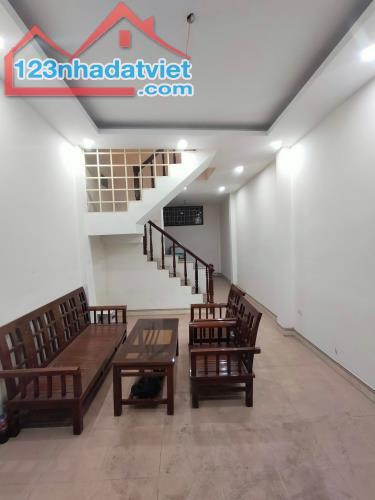 Bán nhà Phố Thái Hà, Phân lô- Ô tô tải đỗ, Địa chỉ công ty, 38m2, 4T, 4PN, 7.5 Tỷ - 2