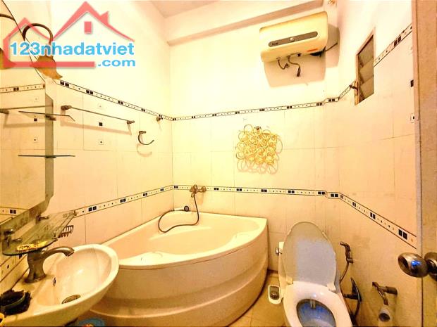 Tuyệt phẩm Trần Quốc Hoàn 64 5t mt 6.3 chỉ 16 tỷ Cầu Giấy