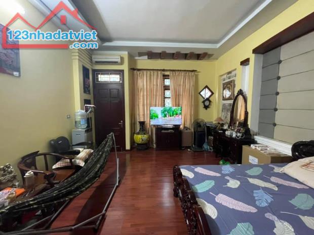 Nhà Phố Hoàng Quốc Việt - Cầu Giấy SAU PHỐ 58m2, MT 4m -Ô TÔ- KINH DOANH đầy đủ giá 11 tỷ - 1