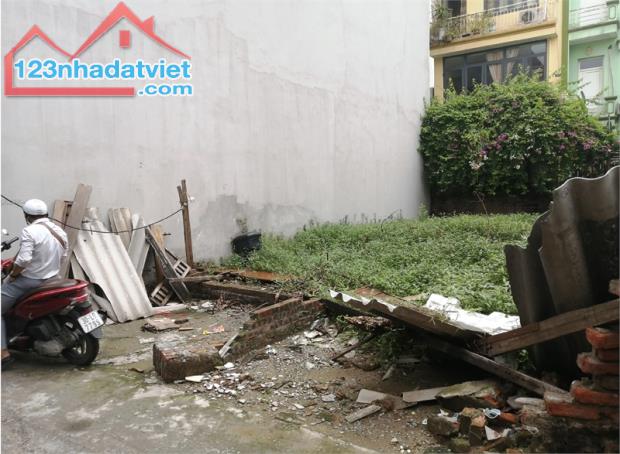 Chính chủ bán mảnh đất võ chí Công 50m2, MT3,5m, 6,5 tỷ, ô tô đỗ cửa