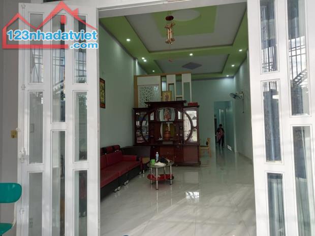 Nhà Cấp 4 ngay trường TN Tân Phú Trung giá 870tr, lh trực tiếp xem nhà - 1