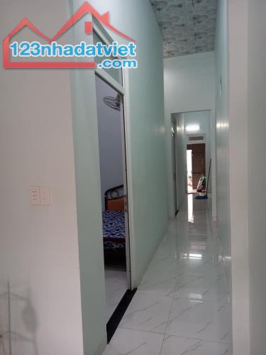 Nhà Cấp 4 ngay trường TN Tân Phú Trung giá 870tr, lh trực tiếp xem nhà - 2