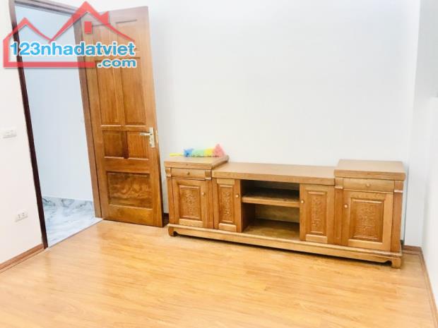 BÁN NHÀ AN HÒA, HÀ ĐÔNG, nhà đẹp ở ngay, sát ô tô tránh, DT 38m2x5T, MT4m chỉ 3.8 tỷ. - 1