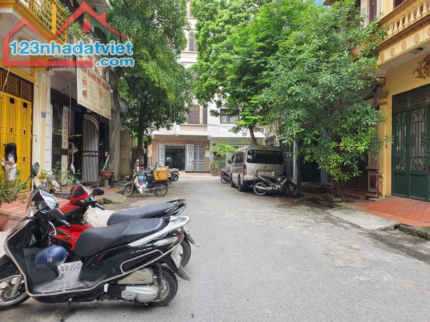 Bán Nhà KĐT Đại Kim Hoàng Mai, VỈA HÈ Ô TÔ TRÁNH, DT 70m2x5 tầng, MT 4.5m, Nhỉnh 13 tỷ