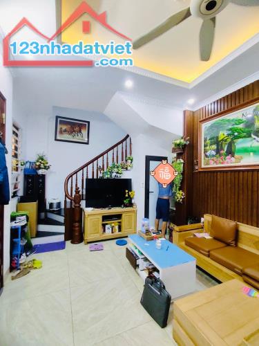 Bán nhà Đội Cấn Ba Đình, dt 30m 5t, mt 3,5m. giá 3,75 tỷ. - 1