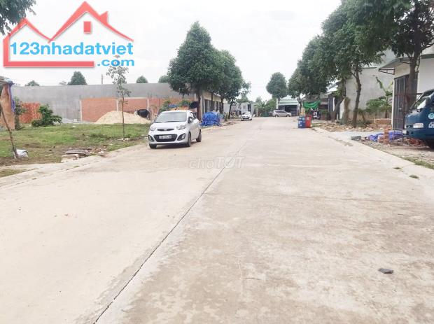 CHÍNH CHỦ CẦN BÁN GẤP 2 LÔ ĐẤT TẠI KCN MỸ PHƯỚC 3 - TX BẾN CÁT -BD, VỊ TRÍ ĐẸP DÂN ĐÔNG - 1