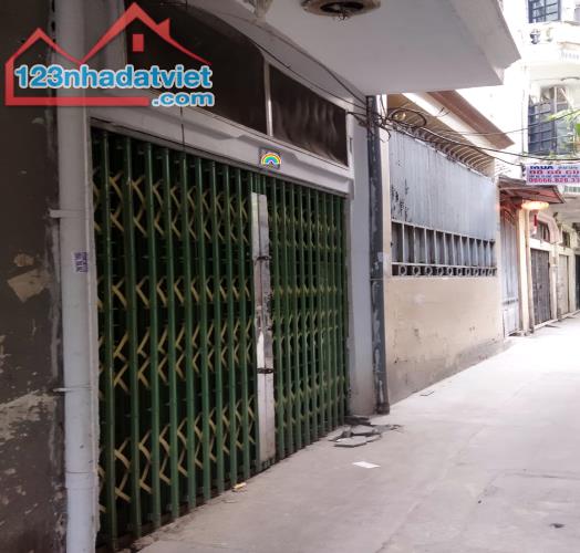 Mặt Ngõ Hào Nam, 25m2 x 3T, MT 3,1m, Ba Gác Đỗ Cửa, Ngõ Thông, Giá 3,8 tỷ.( Ảnh Thật 100%)