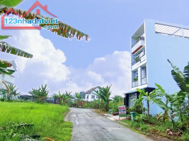 Cần bán đất nền diện tích 240m2 tại Sở văn hoá thông tin, Q9-tương lai nối Tây Thăng Long - 1