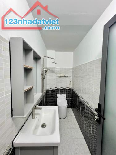 Bán nhà Phạm Văn Hai, P3 Tân Bình 46m2, nở hậu, 3 tầng BTCT, giá 4,1 tỷ - 2