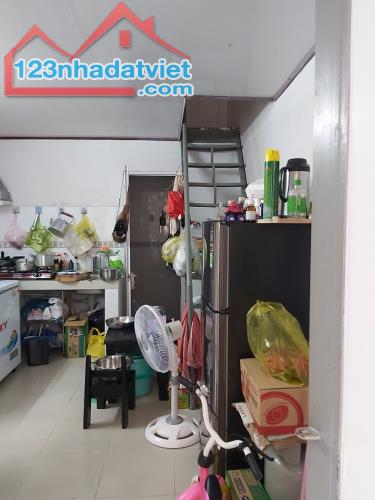 Bán nhà MT KD Nguyễn Văn Quá, Đông Hưng Thuận, Q12, 300m2, 2 tầng, ngang 8m. - 1