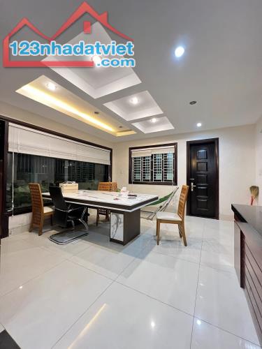 BIỆT THỰ TRUNG SƠN, 3 TẦNG,200M2,10X20M, 24.8 TỶ