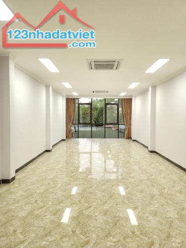 Bán nhà phố Giải Phóng quận Hoàng Mai, Gara ô tô, 66m2 x 5T, Giá 14 tỷ