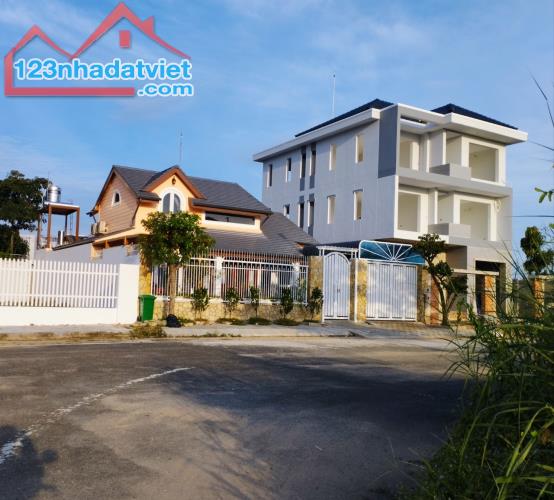 Cần bán lại lô đất biệt thự dự án Phú Nhuận, Quận 9, diện tích 237.2m2, giá 95tr/m2 - 4