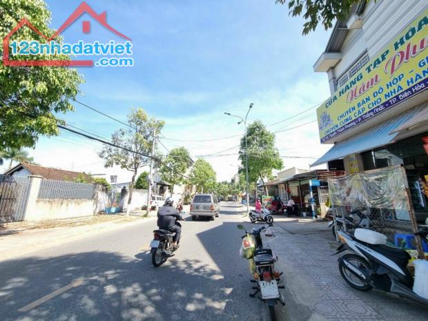 Bán lô biệt thự MT đường Nguyễn Thành Phương P. Thống Nhất. 233m. sr tc. Giá 14 tỷ