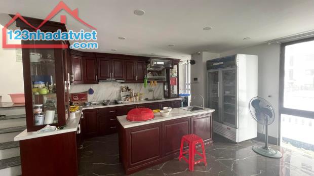 Mặt phố Nguyễn Cảnh Dị, vỉa hè 5m, 70m2x5T mt6m 17,9 tỷ. - 2