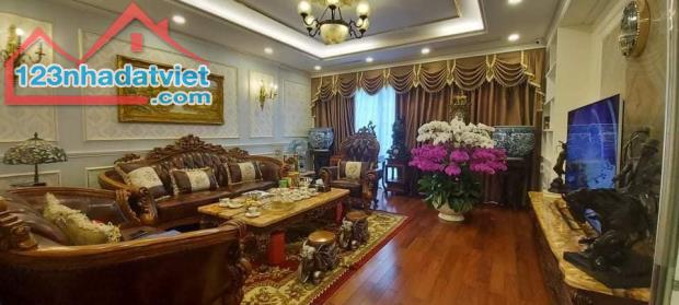 8 tầng thang máy, Lê Trọng Tấn, 2 ô tô tránh, 30m ra phố, 105m2 mt5m 21 tỷ.