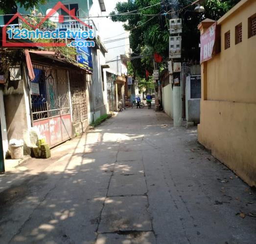 Bán nhà mặt ngõ 54 phố Tôn Thất Tùng.Diện tích 47m2 Mặt tiền 5m.Giá 5,2 Tỷ. - 1