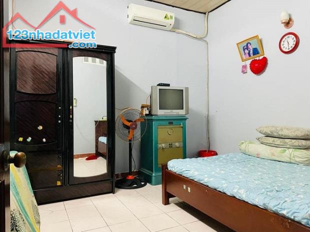 Xe ngủ trong nhà, KD đường Vườn Lài, Phú Thọ Hòa, Tân Phú, 88m2, 2 tầng, 3PN, giá rẻ. - 2