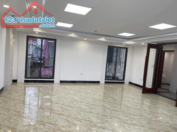 Bán nhà Nguyễn Viết Xuân, ô tô vào nhà, ô chờ thang máy, 60m2x5T mt4m 11 tỷ. - 1