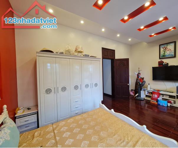 Bán nhà PL Xuân Thuỷ- Cầu Giấy 55m2, 6 tầng-Thang Máy-Ô Tô- KD giá 11,9 tỷ