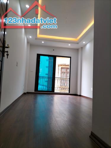 View Ngoại giao đoàn, nhà đẹp Xuân La, 7 tầng thang máy. 50m2 giá 9 tỷ - 1