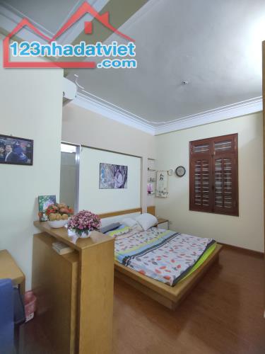 Phân lô ngõ 8 Võng thị, Tây Hồ. Vỉa hè, ngõ thông kinh doanh. 12 tỷ - 3