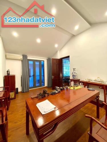 Bán nhà Chùa Láng, Đống Đa, ô tô tránh, kinh doanh, giá 19.5 tỷ