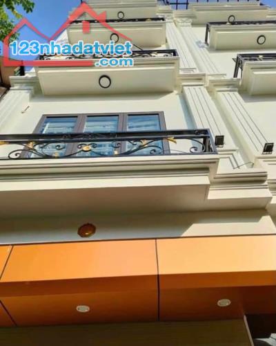Bán nhà phố Lê Duẩn cách Cv Thống nhất 100m Dt 40m2 x4 tầng, giá 4,8 tỷ - 1