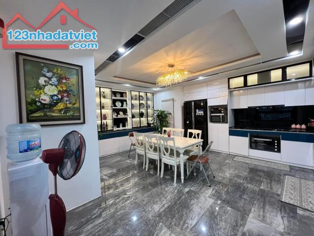 Mặt Phố Nguyễn Khang 95m2 Mới 8 Tầng Vỉa Hè Ô Tô Kinh Doanh Giá 29.5 tỷ Lh 0824564222. - 2
