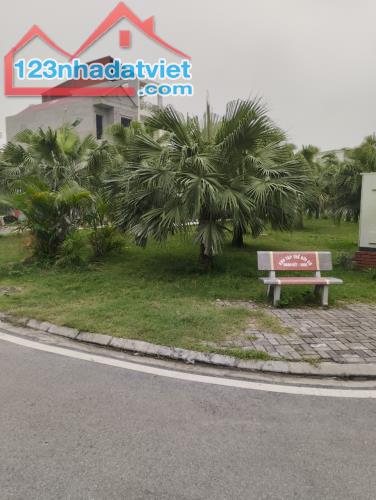 KHU ĐÔ THỊ HƯƠNG MẠC  CHỈ 2TYXX MÀ CÓ ĐẤT PHÂN LÔ OTO TRÁNH, KINH DOANH ,VÔ ĐÔI