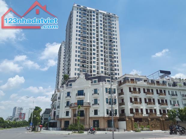 Liền Kề HC Golden 319, Vị trí Đắc Địa, Mặt Đường 30m, 5 Tầng, Thang Máy.