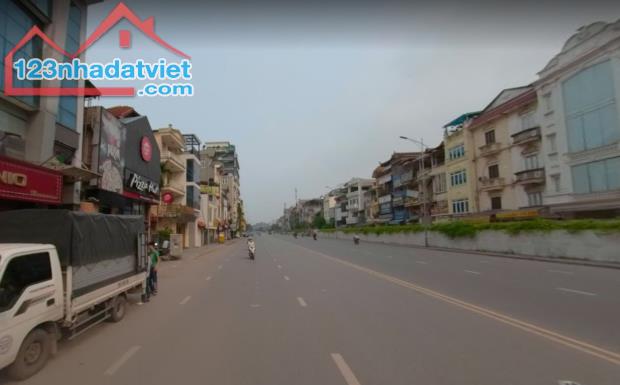 Cực hiếm! Mặt phố Nghi Tàm, Tây Hồ, kinh doanh vô địch, 470m2, mặt tiền 13m, giá 170 tỷ
