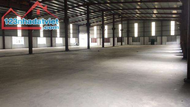 Cho thuê 2400m2 kho xưởng tại KCN Đồng Văn 1 , Duy Tiên , Hà Nam .