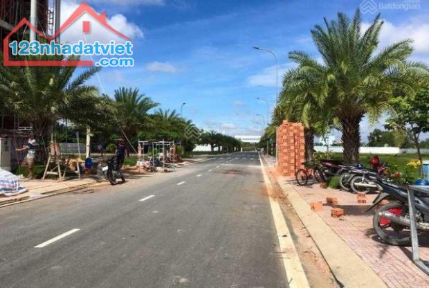 Lô đất trục chính dự án centana diện tích 94m đường 30m