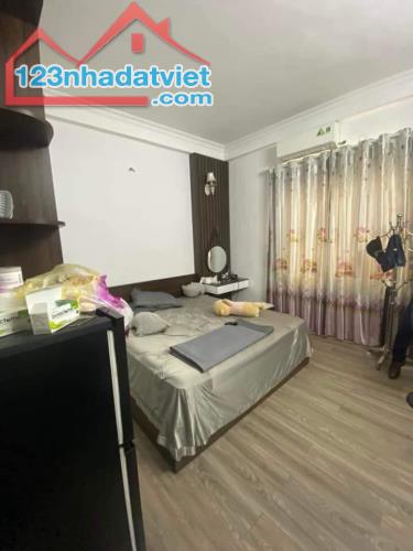 Bán nhà Ngõ 95 Chùa Bộc diện tích 36m2 x5 tầng mặt tiền 4m, Giá 4,3 tỷ, Lh 0913895929 - 2