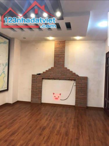 Bán nhà mặt phố Vĩnh Hồ 62m2, 5 tầng, mặt tiền 5,8m, gần ngã 3 giao Tây Sơn, Giá 12,6 tỷ - 1