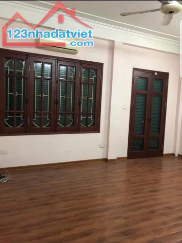 Bán nhà mặt phố Vĩnh Hồ 62m2, 5 tầng, mặt tiền 5,8m, gần ngã 3 giao Tây Sơn, Giá 12,6 tỷ - 2