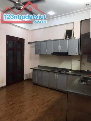 Bán nhà mặt phố Vĩnh Hồ 62m2, 5 tầng, mặt tiền 5,8m, gần ngã 3 giao Tây Sơn, Giá 12,6 tỷ - 3