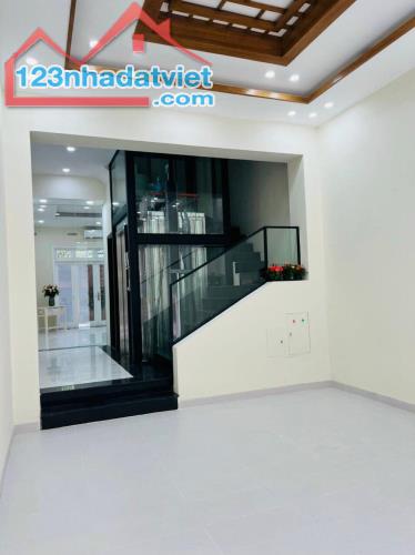 Bán Nhà Phố Nguyễn Thị Định 75m2*5 Vỉa Hè Ô Tô Kinh Doanh Giá 27.5 tỷ Lh 0824564222.